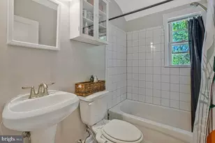 8438 Oakleigh Rd, Baltimore, MD 21234 - Photo 15