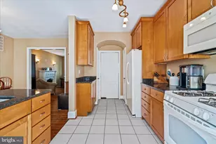 18 N Symington Ave, Catonsville, MD 21228 - Photo 11