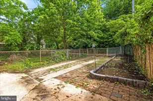 18 N Symington Ave, Catonsville, MD 21228 - Photo 27