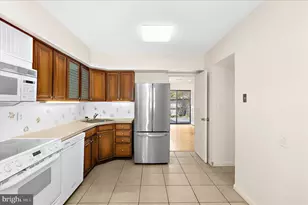 24 Fencepost Ct, Baltimore, MD 21208 - Photo 23
