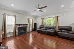 9608 Fable Dr, Owings Mills, MD 21117 - Photo 17