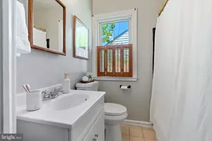 8324 Ridgely Oak Rd, Parkville, MD 21234 - Photo 21