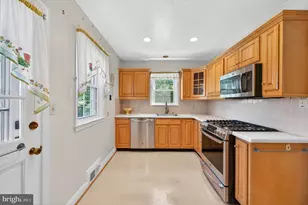 506 Dogwood Ln, Towson, MD 21286 - Photo 17