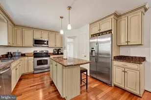 34 Dulaney Hills Ct, Cockeysville, MD 21030 - Photo 11