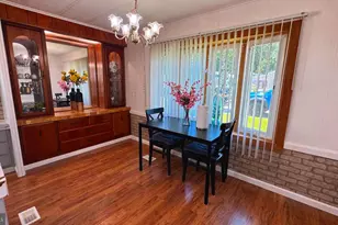 28 Rockywood Ln, Essex, MD 21221 - Photo 5