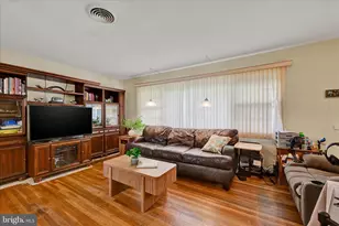 6606 Baythorne Rd, Baltimore, MD 21209 - Photo 7