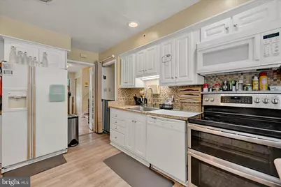 6606 Baythorne Road, Baltimore, MD 21209 - Photo 11