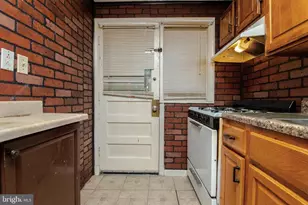 1962 Searles Rd, Dundalk, MD 21222 - Photo 11