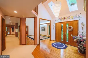 17 Montvieu Ct, Cockeysville, MD 21030 - Photo 7