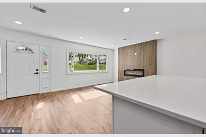 5815 Heron Drive, Baltimore, MD 21227 - Photo 7