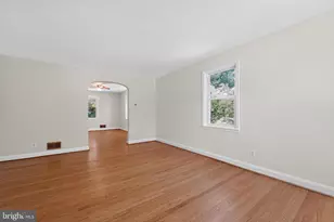 244 Blakeney Rd, Catonsville, MD 21228 - Photo 3