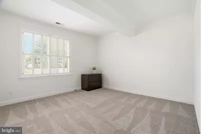 11 Devon Hill Road #B8, Baltimore, MD 21210 - Photo 17