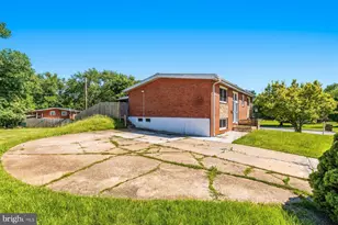 902 Bittersweet Rd, Baltimore, MD 21208 - Photo 29