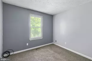 1043 Debbie Ave, Baltimore, MD 21221 - Photo 27