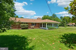 1203 Nuwood Dr, Baltimore, MD 21228 - Photo 5