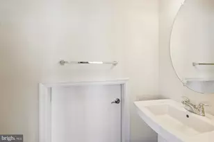 67 Linden Pl, Towson, MD 21286 - Photo 25