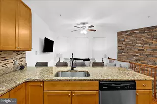9128 Marlove Oaks Lane, Owings Mills, MD 21117 - Photo 27