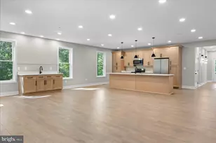 7494 Rossville Blvd, Rosedale, MD 21237 - Photo 17