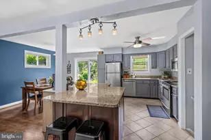 205 Brookside Dr, Baltimore, MD 21228 - Photo 13
