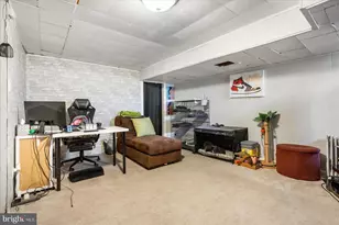 909 Arncliffe Rd, Baltimore, MD 21221 - Photo 17