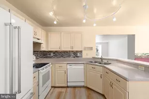 8940 Quail Run Dr, Perry Hall, MD 21128 - Photo 9