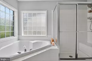101 New Market Ct, Baltimore, MD 21228 - Photo 25