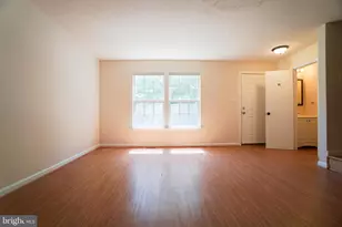 36 Gwynnswood Rd, Owings Mills, MD 21117 - Photo 7
