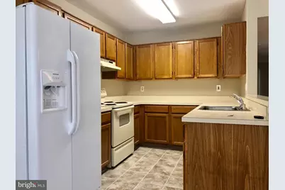 3929 Whispering Meadow Drive, Randallstown, MD 21133 - Photo 5