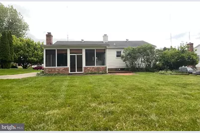8 Monroe Field Court, Baltimore, MD 21228 - Photo 3
