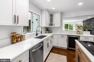 2318 Shaded Brook Dr, Owings Mills, MD 21117 - Photo 27