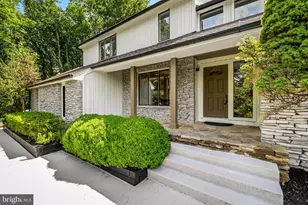 2318 Shaded Brook Dr, Owings Mills, MD 21117 - Photo 7
