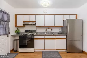 1654 Manor Rd, Baltimore, MD 21222 - Photo 9