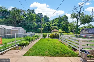 327 Wisewell Ct, Halethorpe, MD 21227 - Photo 39