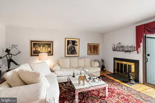 12 Penny Ln, Baltimore, MD 21209 - Photo 5