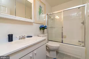 12 Penny Ln, Baltimore, MD 21209 - Photo 27