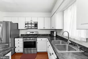 9534 Georgian Way, Owings Mills, MD 21117 - Photo 13