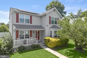 102 Bishops Ln, Catonsville, MD 21228 - Photo 1