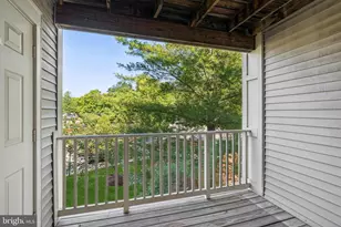 8801 Stoneridge Cir, Pikesville, MD 21208 - Photo 7