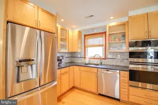 936 Cromwell Bridge Rd, Towson, MD 21286 - Photo 15