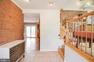 936 Cromwell Bridge Rd, Towson, MD 21286 - Photo 3