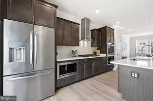 2403 Woodlands Rd, Baltimore, MD 21244 - Photo 5