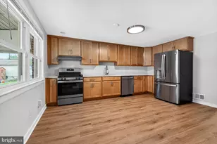 7860 St Claire Ln, Baltimore, MD 21222 - Photo 13