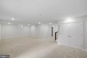 6613 Greenleigh Ave, Middle River, MD 21220 - Photo 17