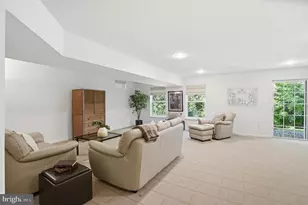 300 Glatisant Pl, Pikesville, MD 21208 - Photo 29