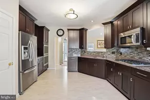 300 Glatisant Pl, Pikesville, MD 21208 - Photo 11