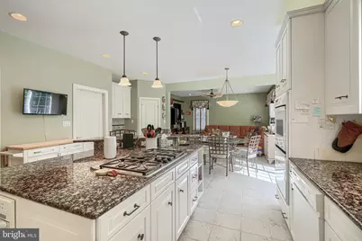 3121 Enclave Court, Baltimore, MD 21208 - Photo 7