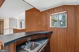 9922 Hoyt Cir, Randallstown, MD 21133 - Photo 13