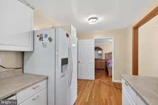 201 Uppergate Ct, Owings Mills, MD 21117 - Photo 9