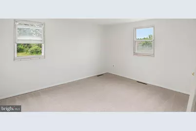 926 Regina Drive, Baltimore, MD 21227 - Photo 13