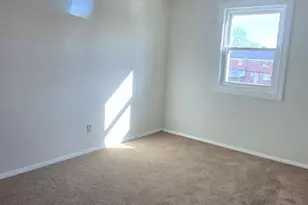 1031 Foxwood Ln, Essex, MD 21221 - Photo 11